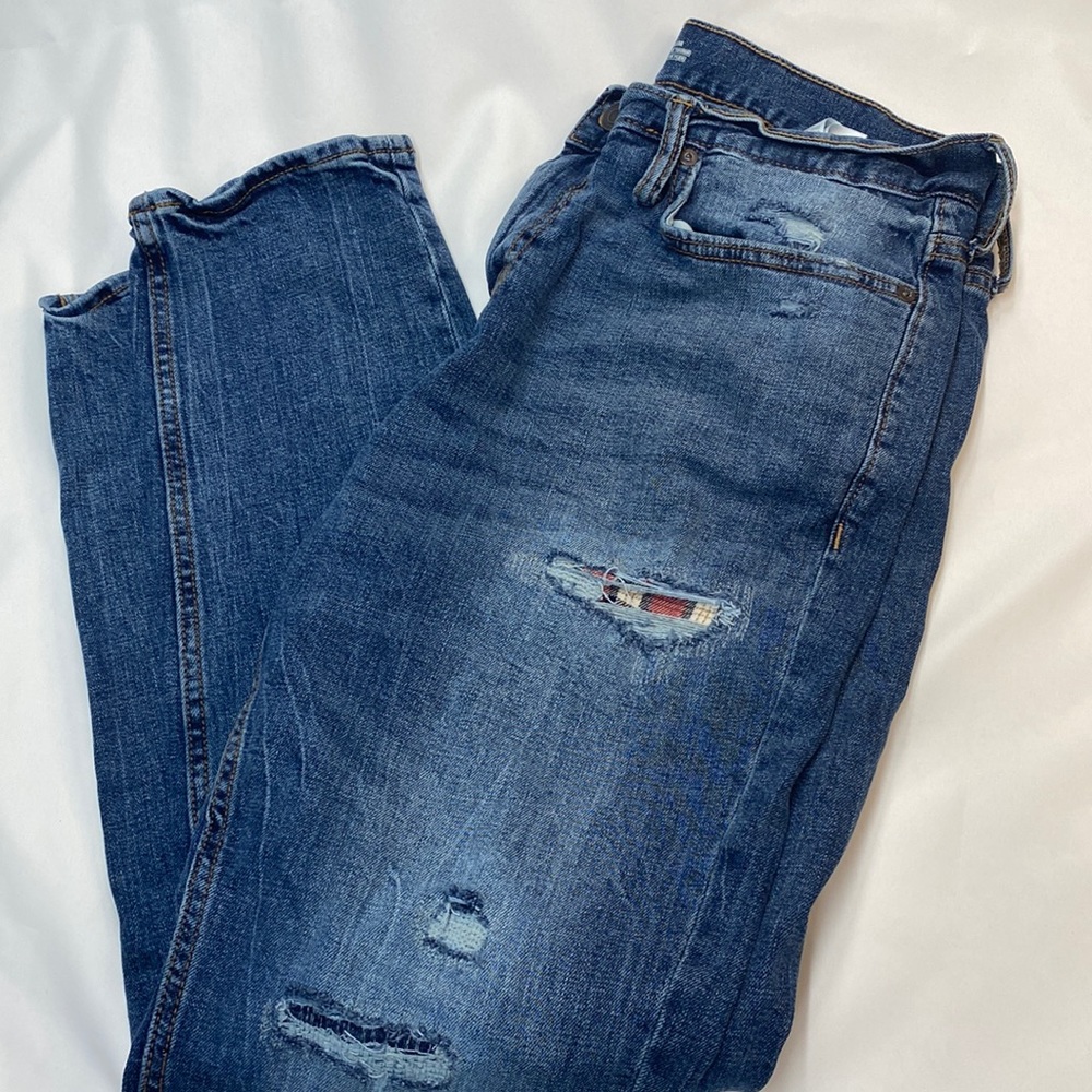 Old Navy Distressed Jeans 34x30, like New
